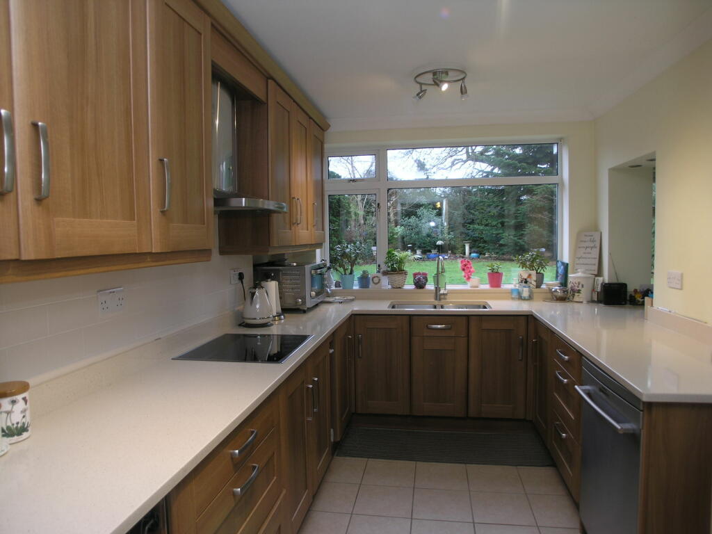 Additional image 5 of HALESOWEN, Garland Crescent