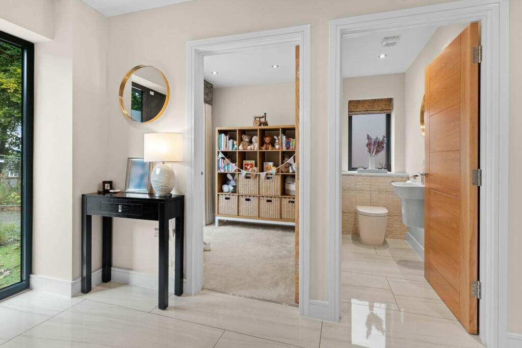 Additional image 17 of Heathfield House, 3 Oaks View Rise