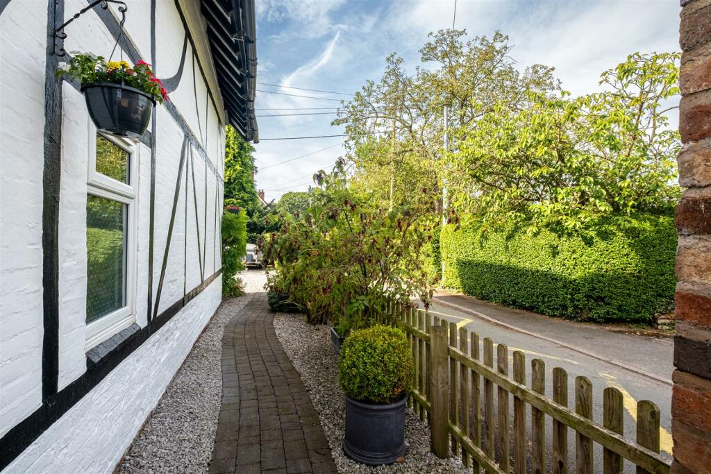 Additional image 32 of The Square, Elford, Tamworth