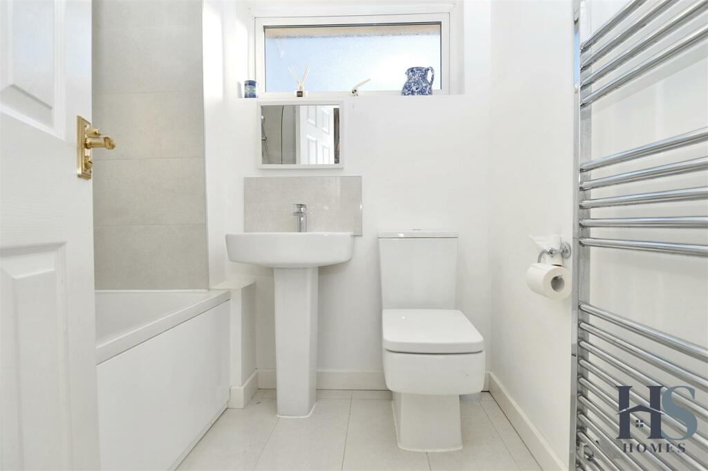 Additional image 11 of Wain Close, Alcester