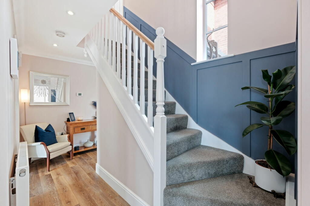 Additional image 8 of Meadow View Close, Stoke Pound, Bromsgrove, B60 3AS