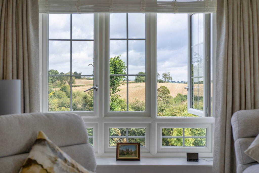 Additional image 3 of Butterwick Close, Birmingham, B45 8DJ