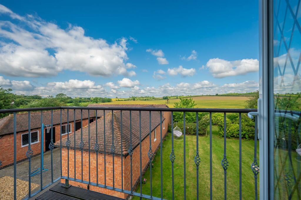 Additional image 19 of Stratford Road, Cranhill