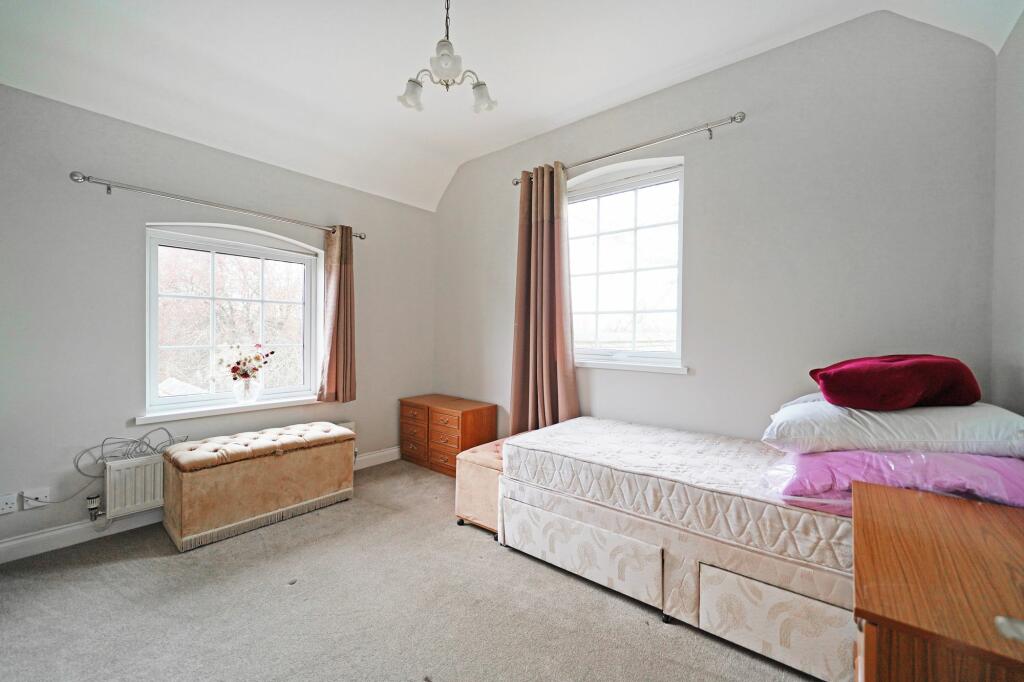 Additional image 31 of Stratford Road, Hockley Heath, B94