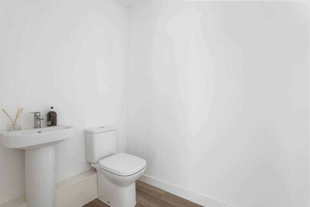 Additional image 12 of Elderberry Road, Shirley, B90