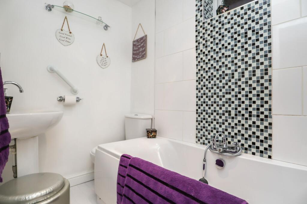 Additional image 13 of Cleeve, Tamworth, B77