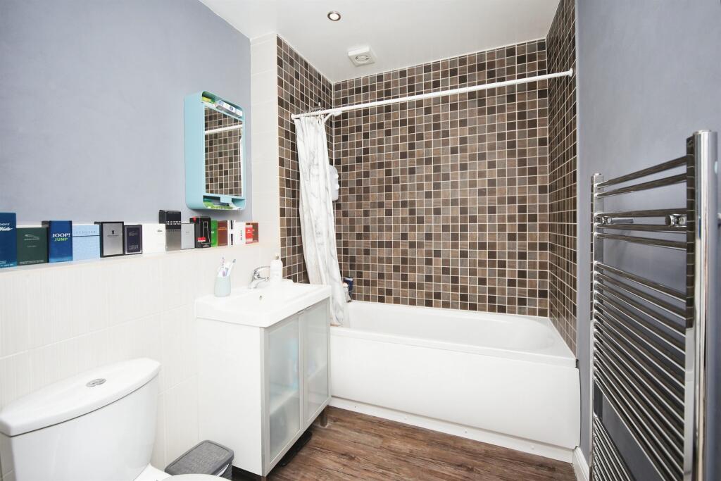 Additional image 4 of Hewell Road, Redditch