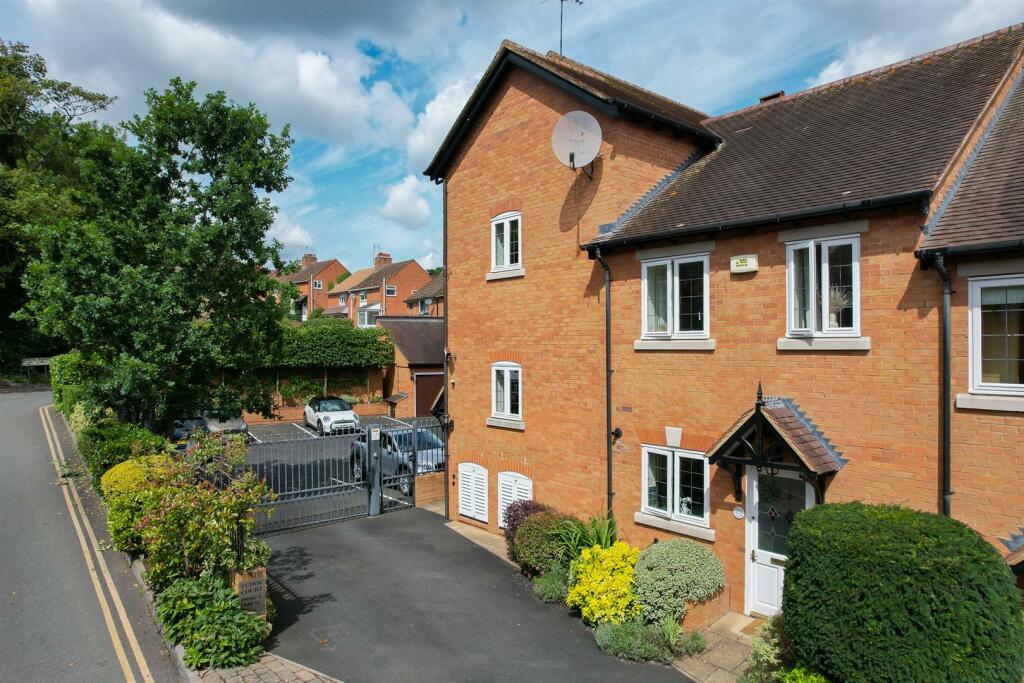 Primary image of Tudor Court, School Road, Henley-In-Arden