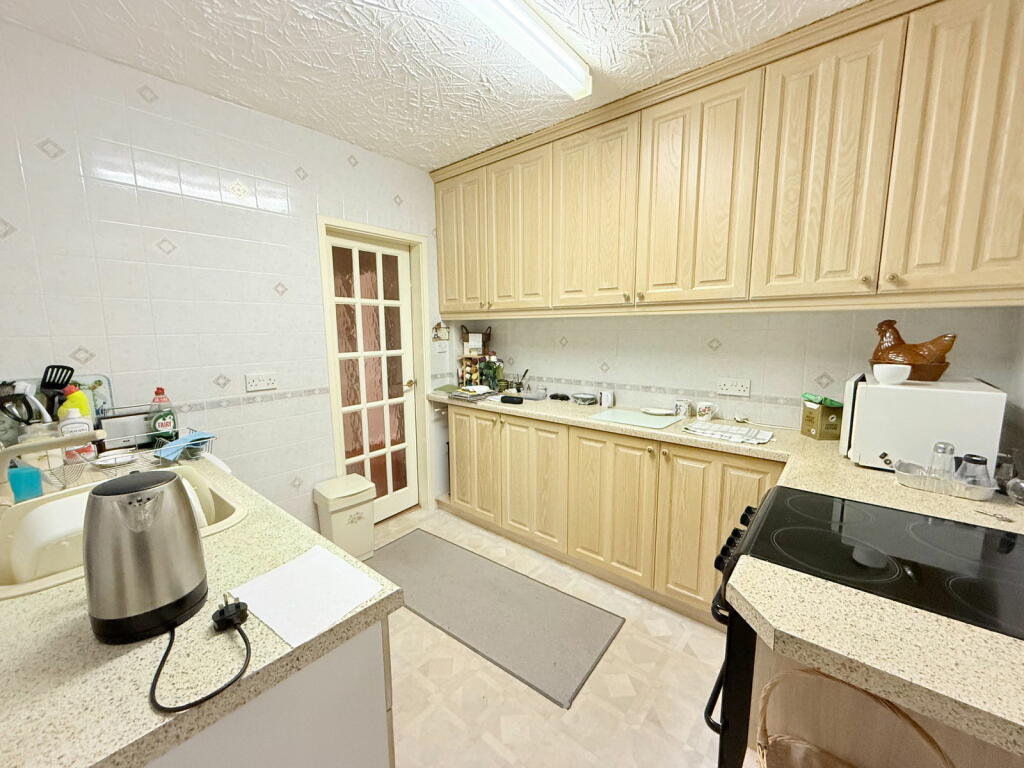 Additional image 6 of Bardon Drive, Shirley