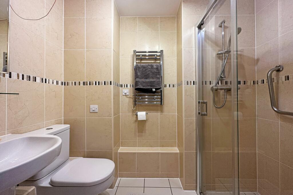 Additional image 7 of High Street, Knowle, B93