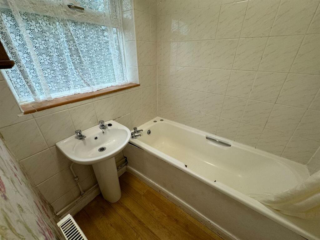 Additional image 8 of Colesbourne Road, Solihull