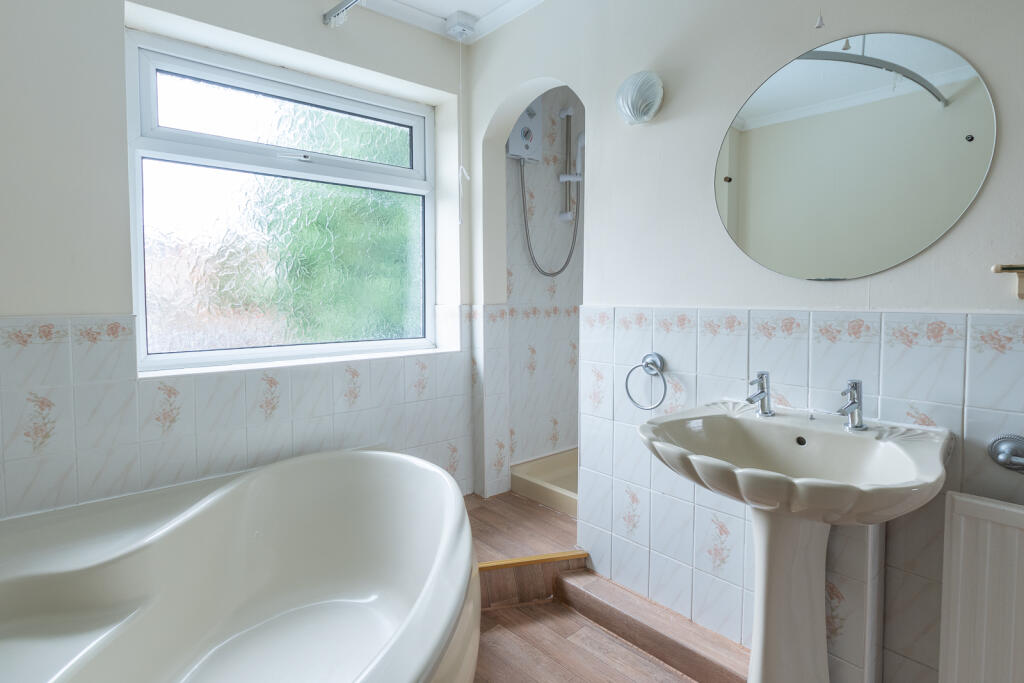 Additional image 9 of Willow Road, Bromsgrove, Worcestershire, B61