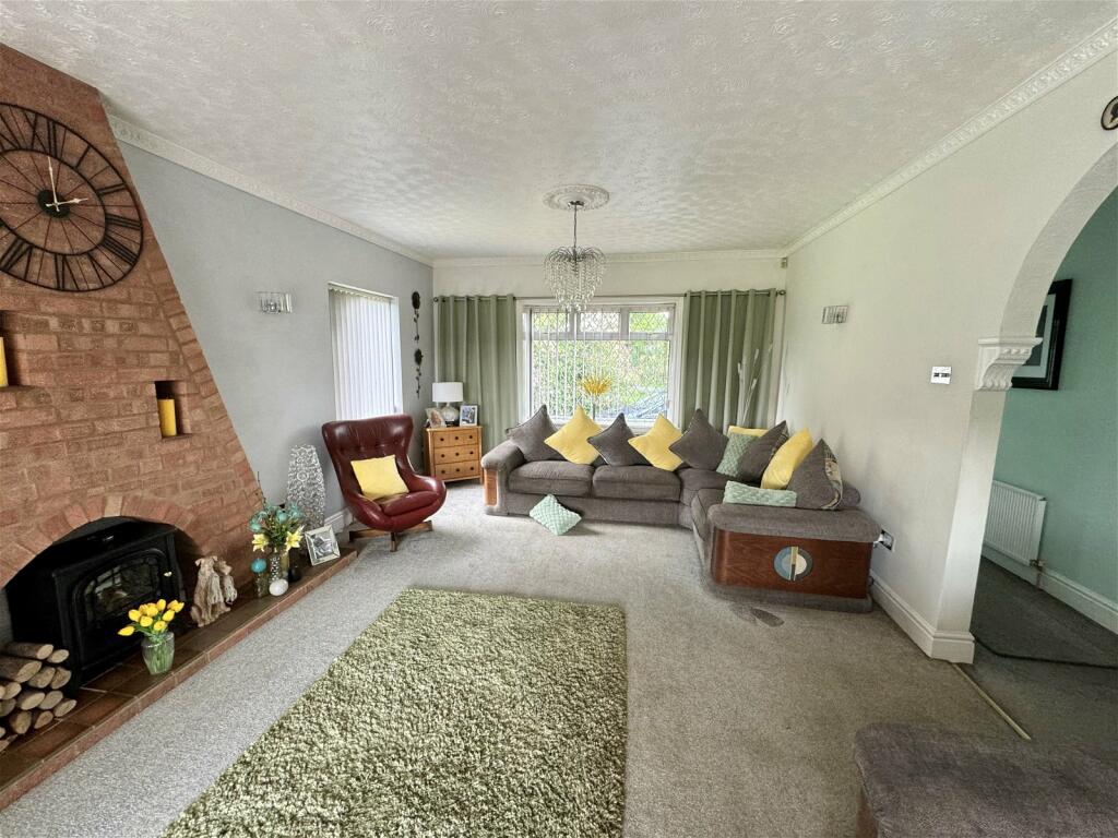 Additional image 6 of Wood Lane, Earlswood