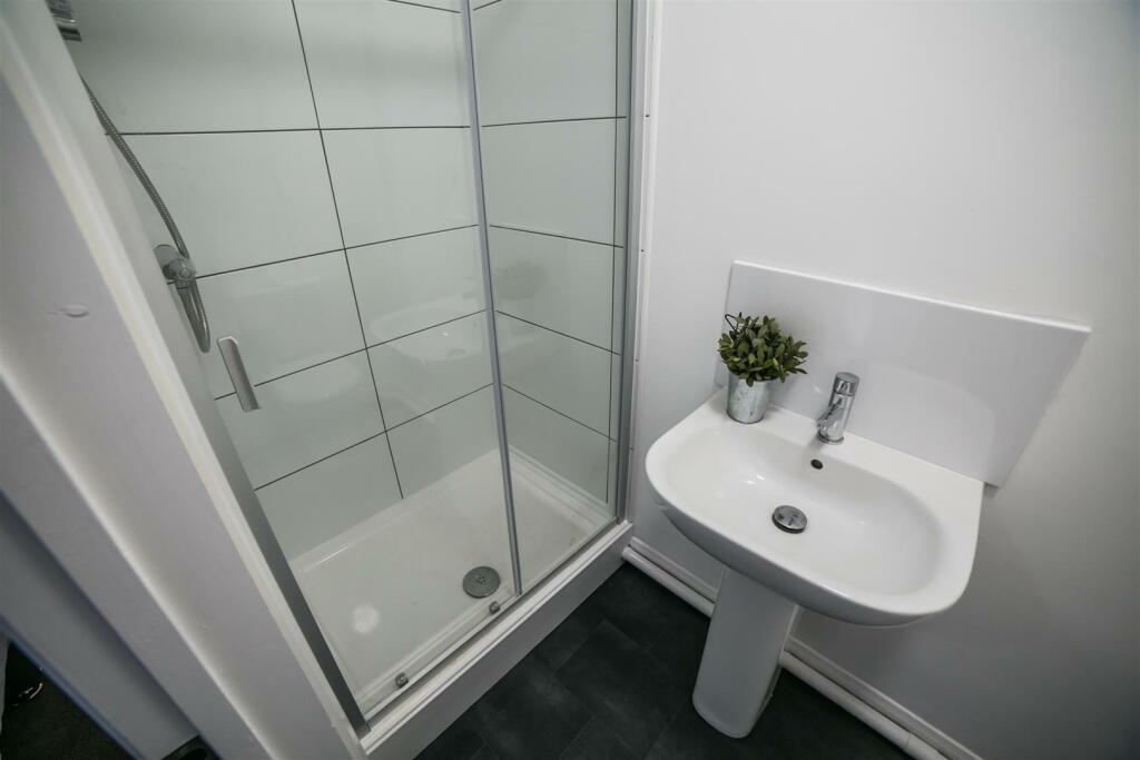 Additional image 33 of Two Gates, Halesowen