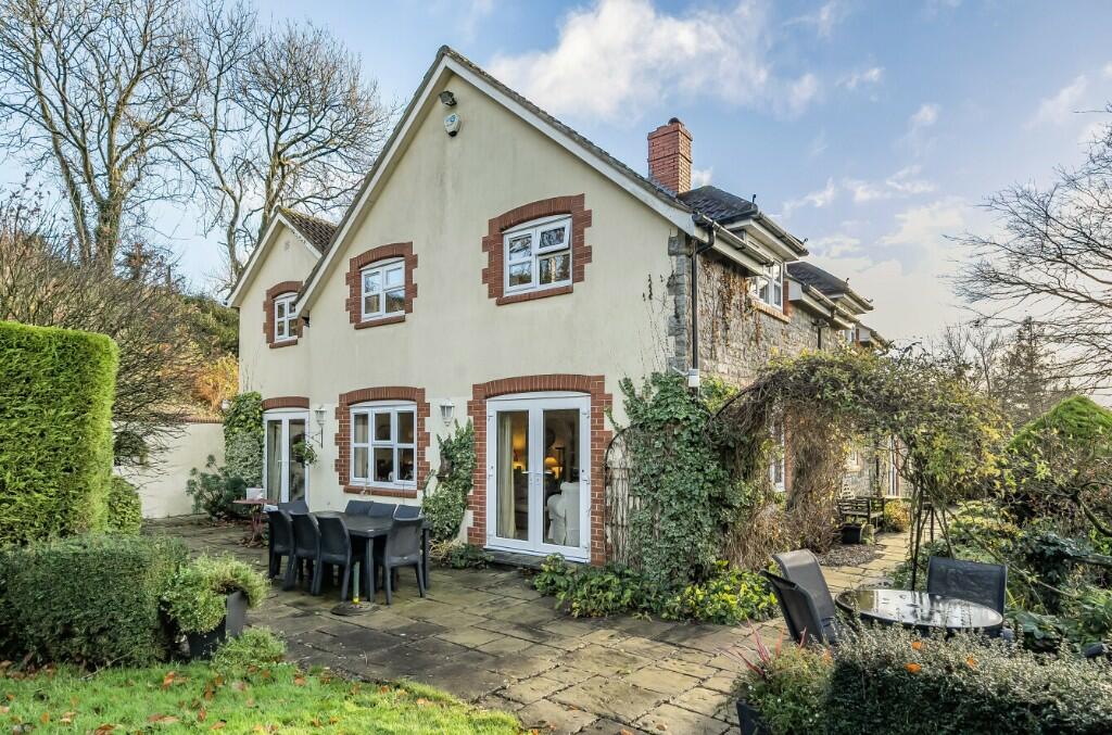 Additional image 25 of Henley Grove, Bruton, Somerset, BA10 0QD