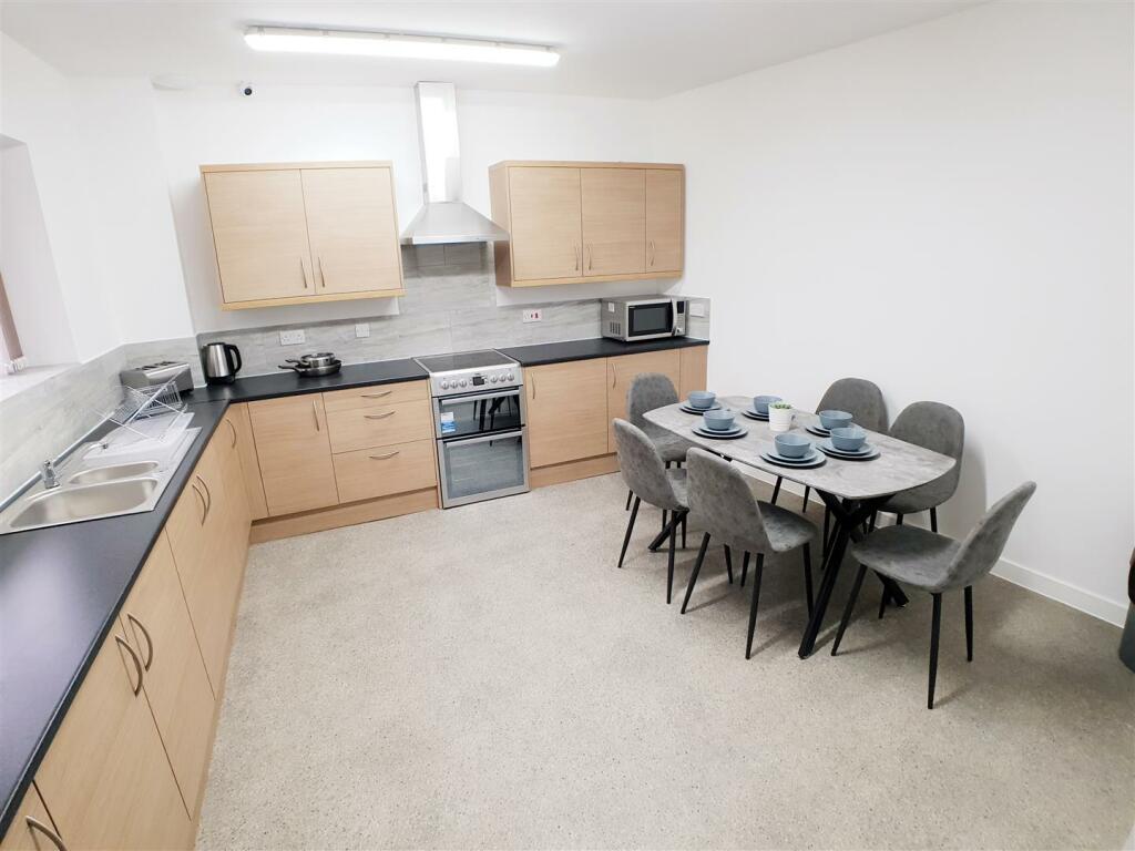 Additional image 19 of Pennant Road, Cradley Heath