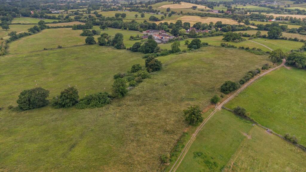 Additional image 4 of Seechem Equestrian Centre, Alvechurch, Worcestershire