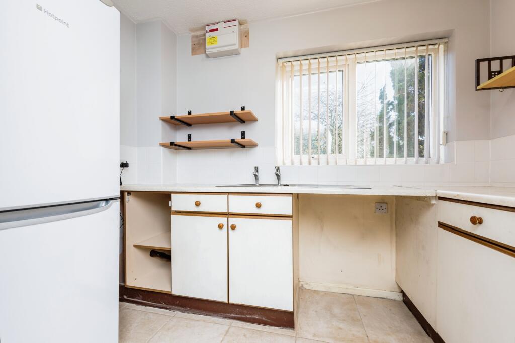 Additional image 11 of Lawrence Court, Tamworth, Staffordshire, B79