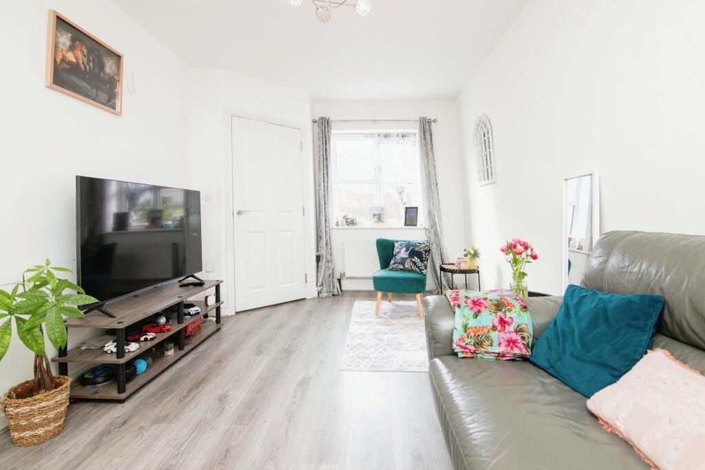 Additional image 21 of Silverlight Grove, Oldbury, B69