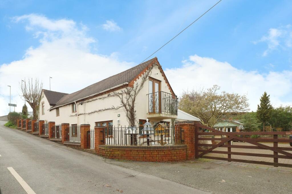 Additional image 21 of Tamworth Road, Amington, Tamworth