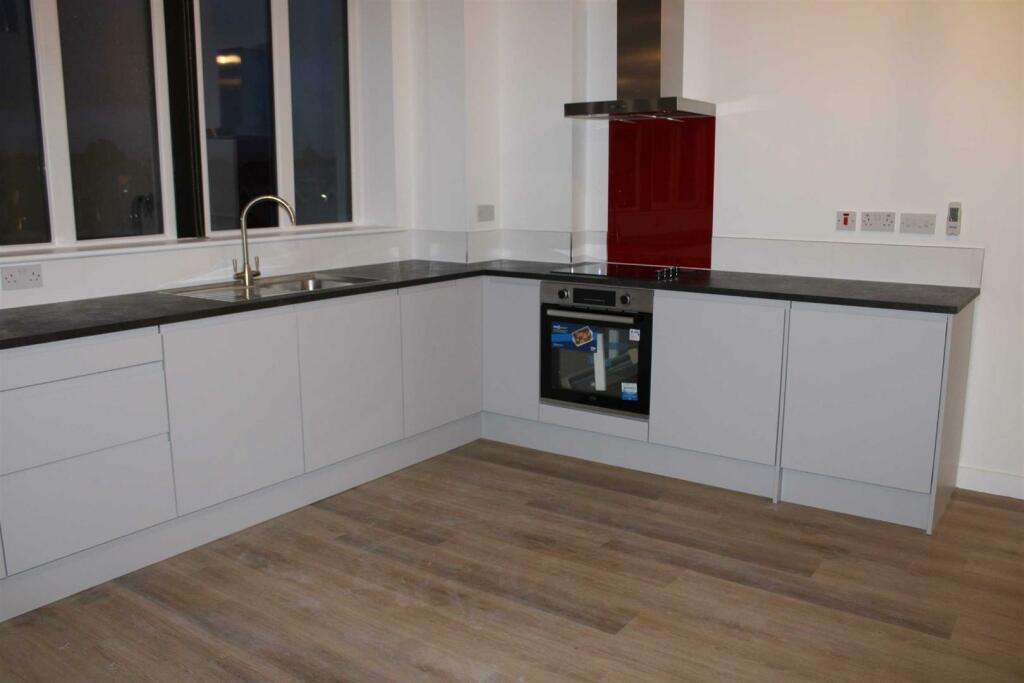 Additional image 4 of 150 High Street, West Bromwich
