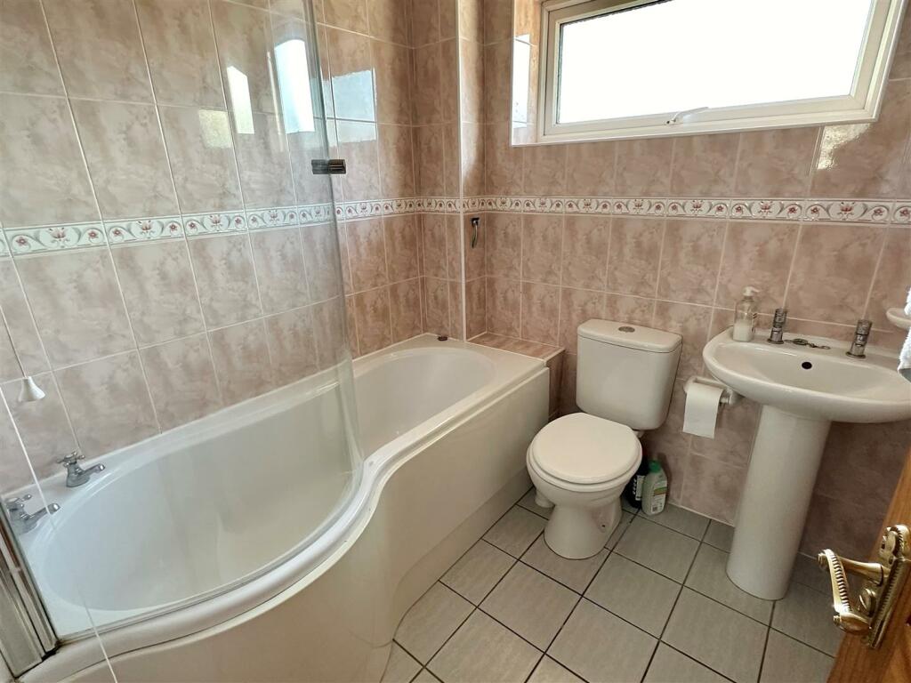 Additional image 23 of Fairwater Crescent, Alcester