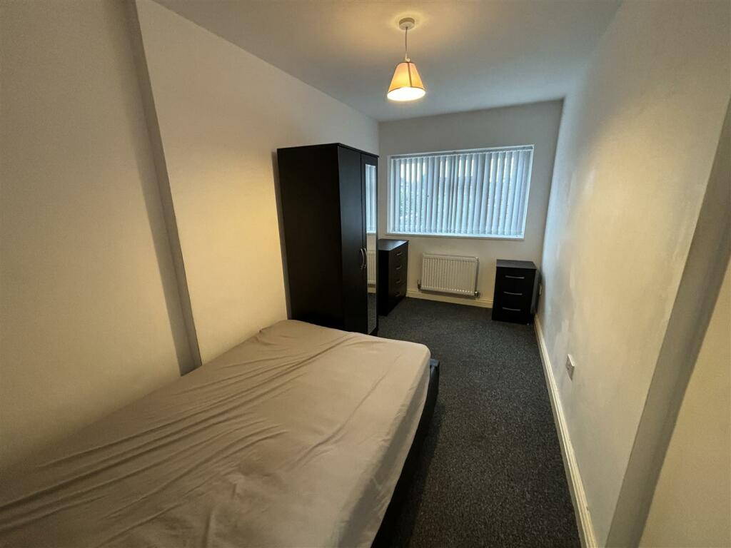 Additional image 2 of Shared House, Scott Road, Solihull