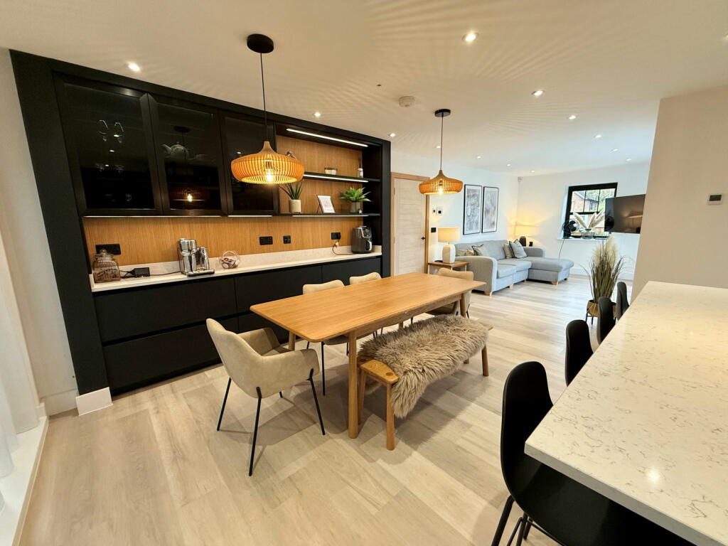 Additional image 52 of Shutt Lane, Earlswood