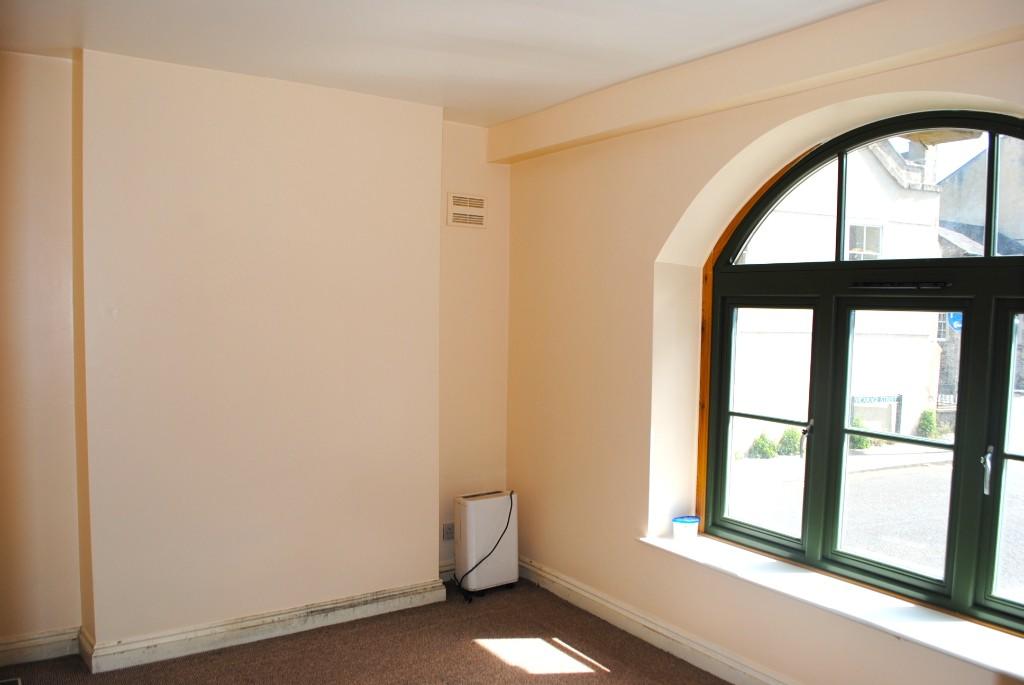 Additional image 3 of ***VERY WELL PRESENTED 1 BEDROOM GROUND FLOOR FLAT***