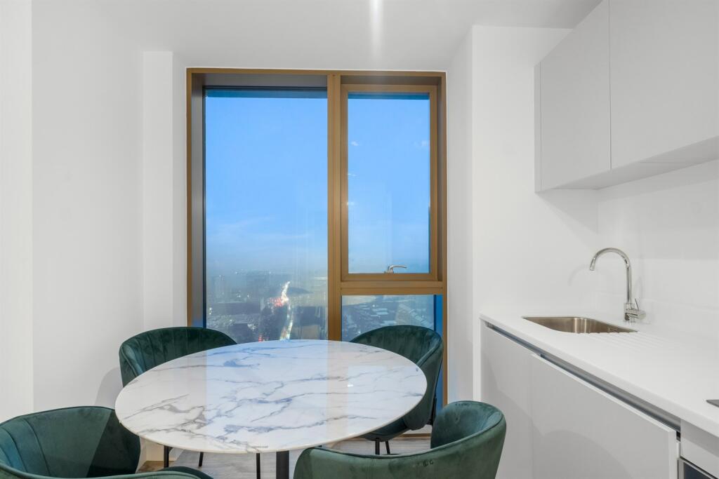 Additional image 7 of South Central, B5