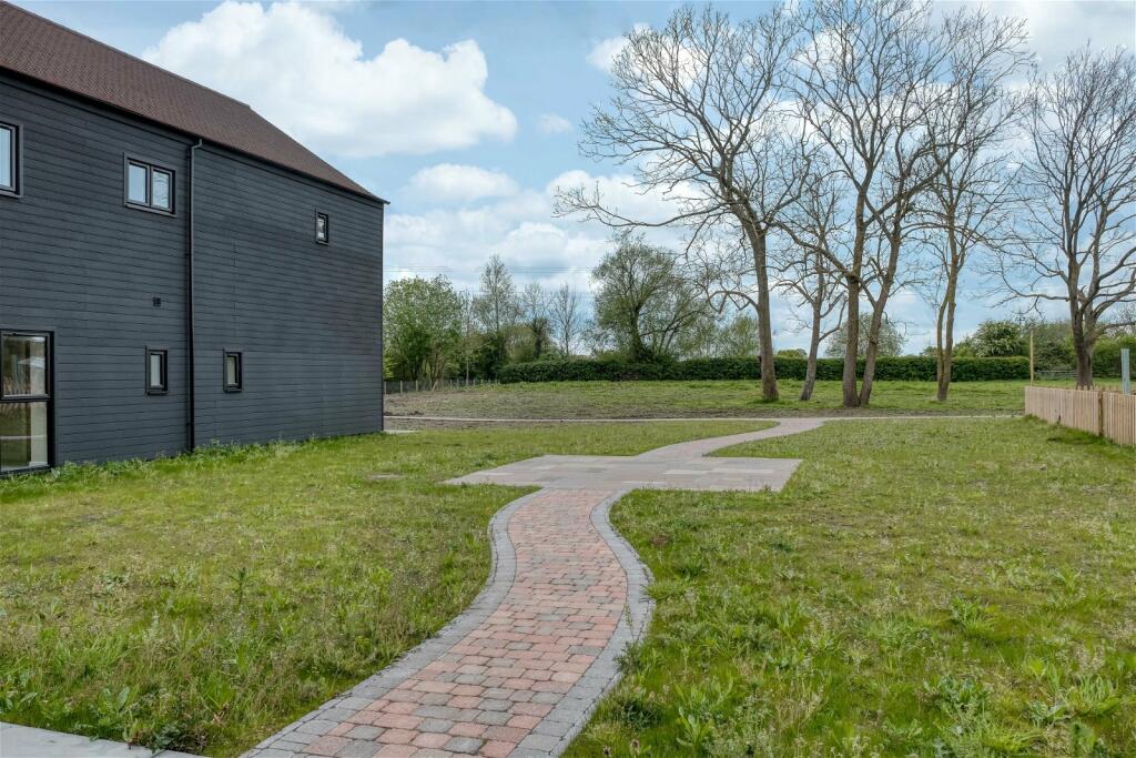 Additional image 11 of 4 Lion & Lamb Barns, Droitwich Road, Bradley Green B96 6RP