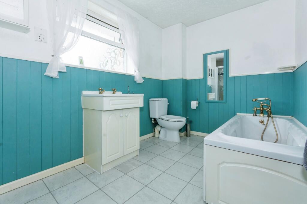 Additional image 9 of Fairlie Crescent, Birmingham, West Midlands, B38