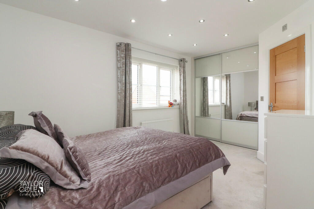 Additional image 20 of Fisher Close, Tamworth