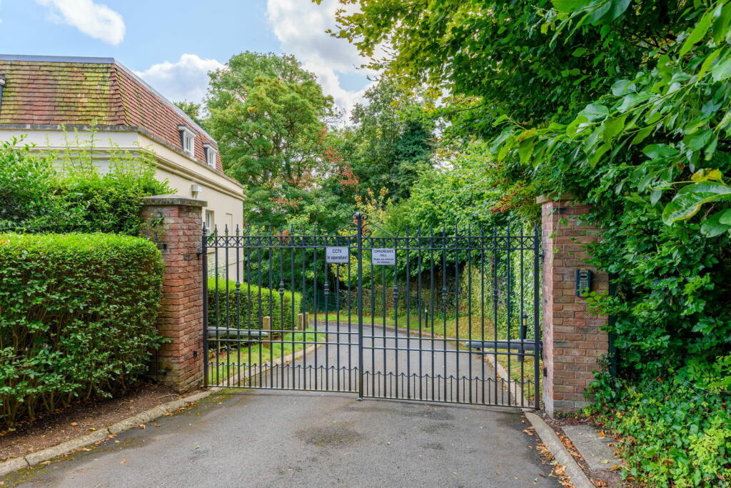 Additional image 24 of Corngreaves Road, Cradley Heath, B64 7NL