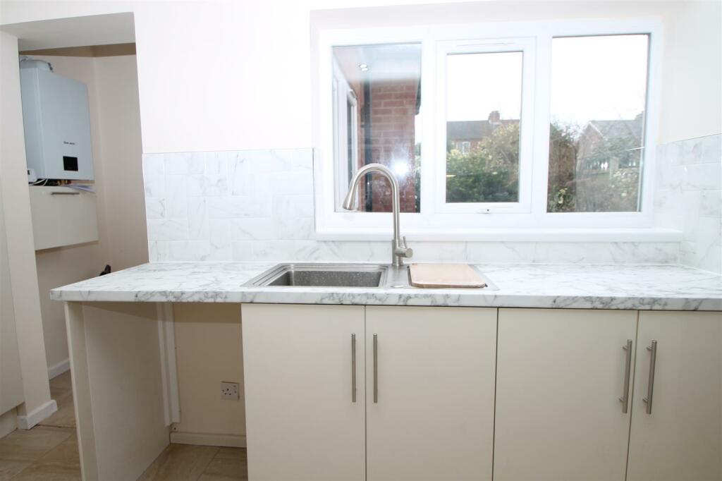 Additional image 12 of Moat Drive, Halesowen