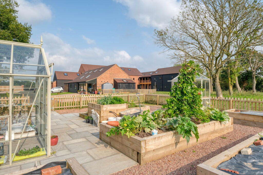 Additional image 20 of 3 Lion & Lamb Barns, Droitwich Road, Bradley Green B96 6RP