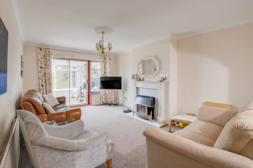 Additional image 17 of Willow Road, Bromsgrove, Worcestershire, B61