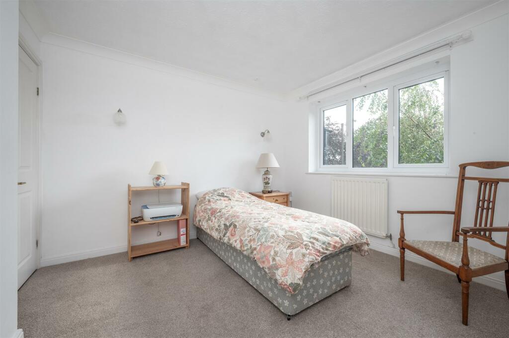 Additional image 7 of Chestnut Walk, Henley-In-Arden