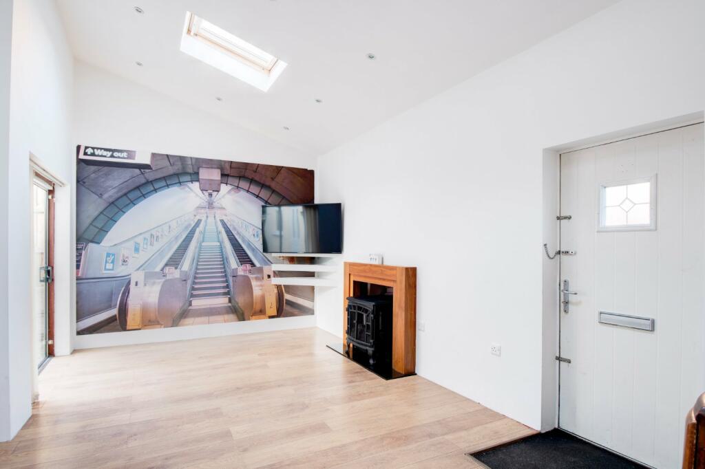 Additional image 28 of The Drive, Halesowen, West Midlands, B63