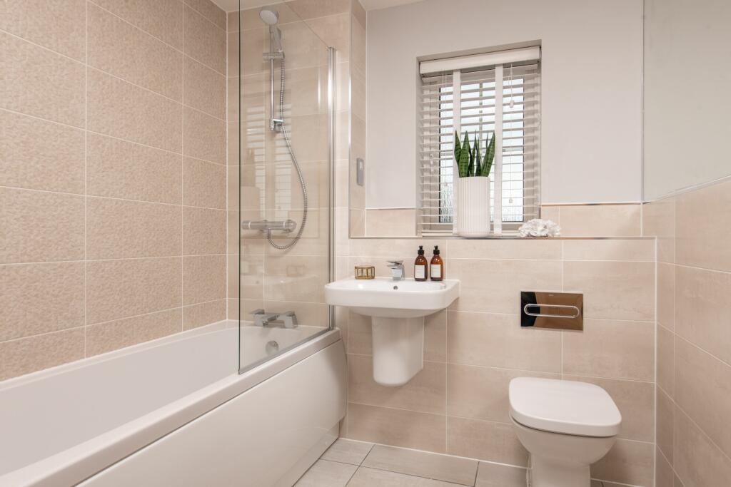 Additional image 11 of Whitford Road
Bromsgrove
B61 7ED