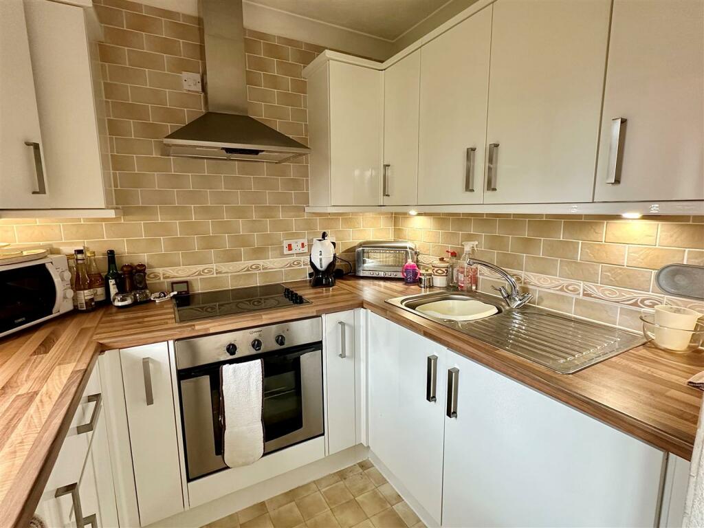 Additional image 13 of School Road, Alcester