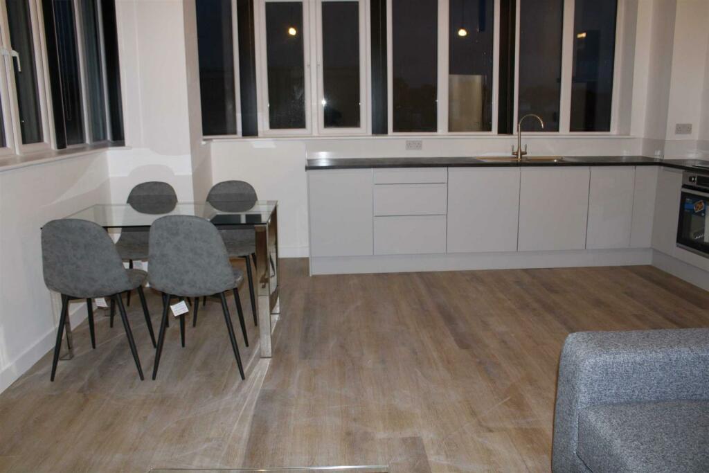 Additional image 3 of 150 High Street, West Bromwich