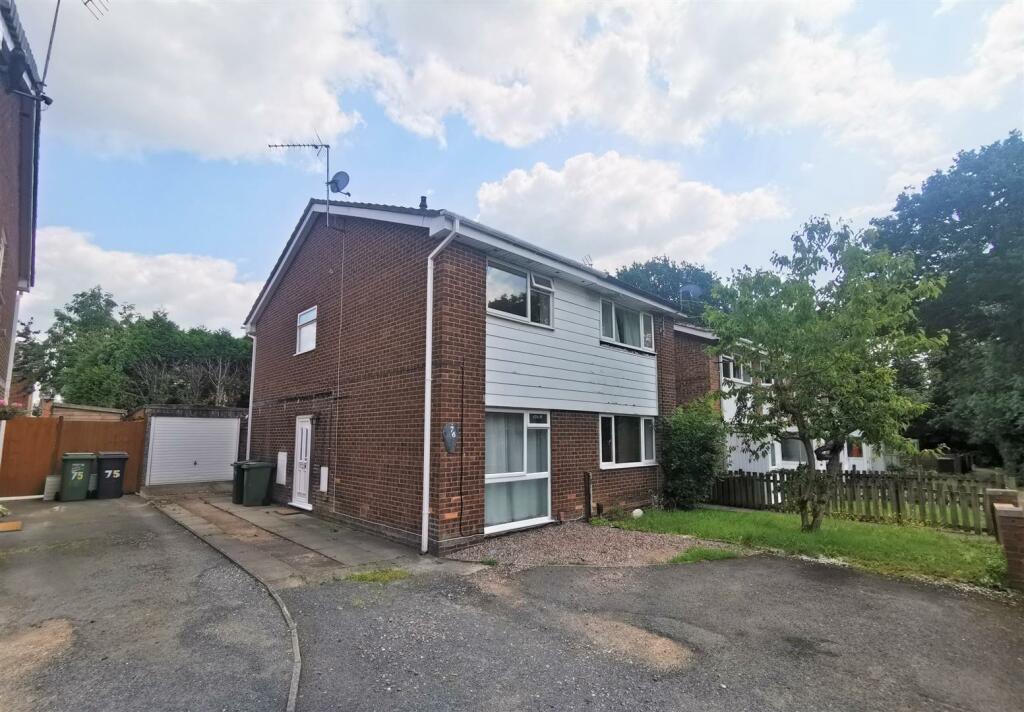 Donnington Close, Church Hill, Redditch, B98