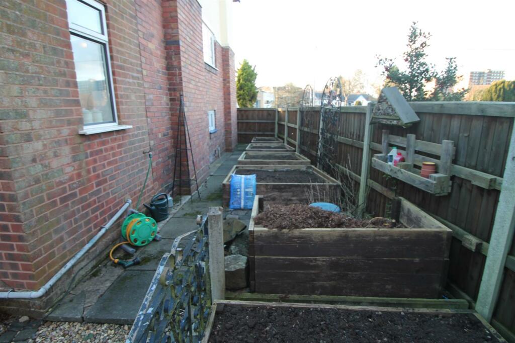 Additional image 31 of Beauty Bank, Cradley Heath