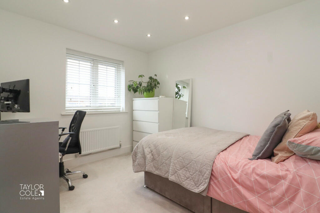 Additional image 23 of Fisher Close, Tamworth