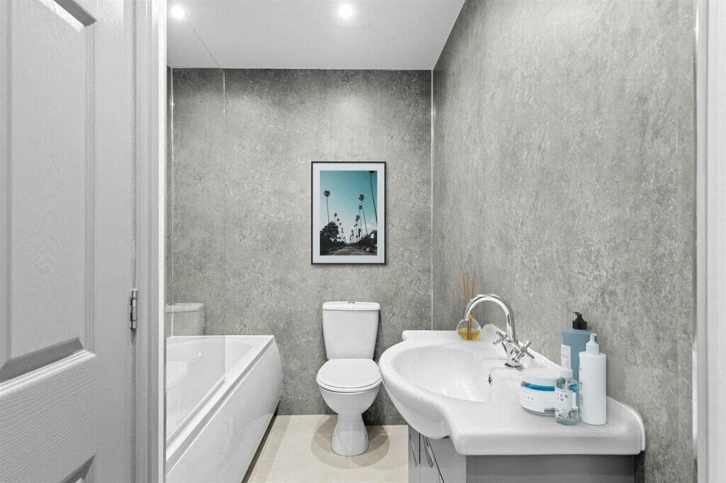 Additional image 4 of Birmingham Road, Bromsgrove, Worcestershire, B61