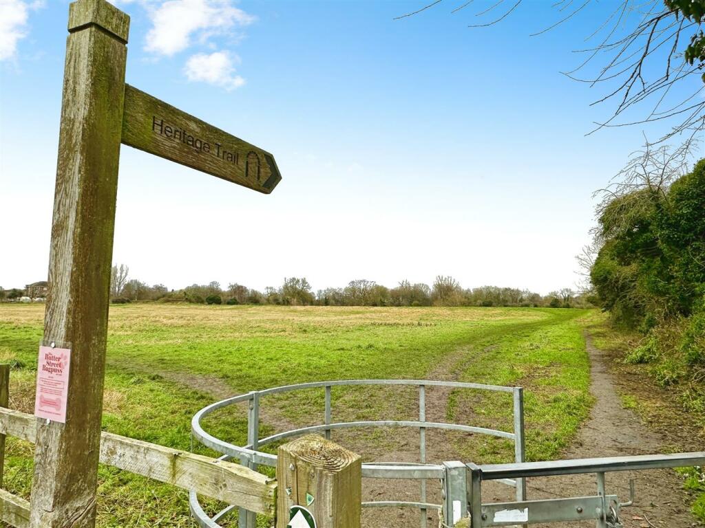 Additional image 20 of Willow Close, Alcester