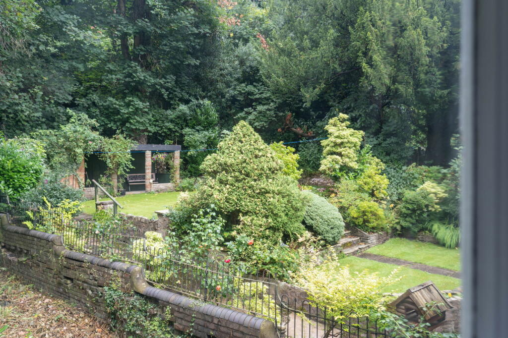 Additional image 13 of Groveley Lane, Cofton Hackett, B45 8UA