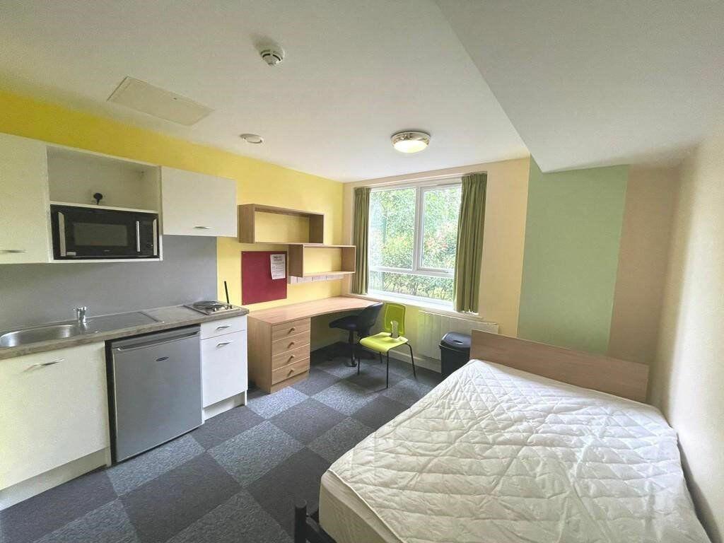 Primary image of College House, Bridge Road B8 - 8-8 Viewings