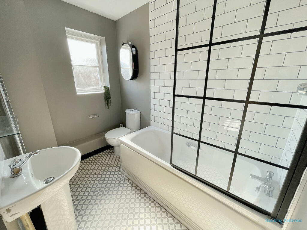 Additional image 3 of William James Way, Henley-in-arden, B95 5GB